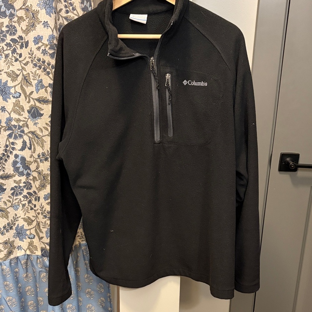 Columbia Men's Black Zip-Up Sweater